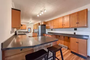 401 Sheldon St, Dowagiac, MI 49047 - Photo 13