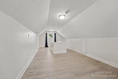 1243 Northlawn Street NE, Grand Rapids, MI 49505 - Photo 15