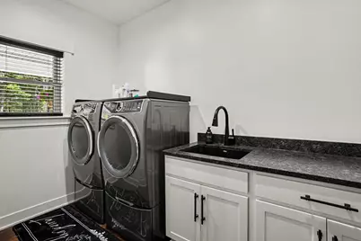 155 N Park Street, Muskegon, MI 49442 - Photo 29