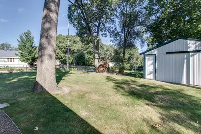 290 N 30th Street, Springfield, MI 49037 - Photo 23