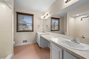 38636 Rutgers Dr, Farmington Hills, MI 48167 - Photo 25