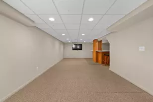 38636 Rutgers Dr, Farmington Hills, MI 48167 - Photo 31