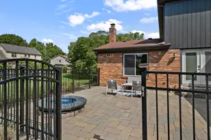 38636 Rutgers Dr, Farmington Hills, MI 48167 - Photo 5