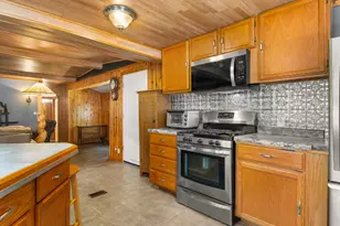 10262 Burgess Rd, Charlevoix, MI 49720 - Photo 9