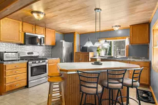 10262 Burgess Rd, Charlevoix, MI 49720 - Photo 7