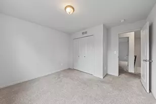 10650 Scarlet Oak Dr, Ypsilanti, MI 48198 - Photo 35