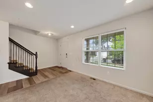 10650 Scarlet Oak Dr, Ypsilanti, MI 48198 - Photo 7