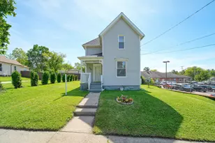 1301 Deyo St, Jackson, MI 49201 - Photo 1