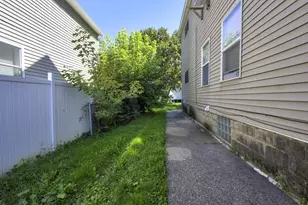 818 Alpine Ave NW, Grand Rapids, MI 49504 - Photo 29
