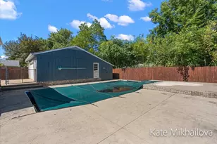 850 Upton Ave, Springfield, MI 49037 - Photo 9