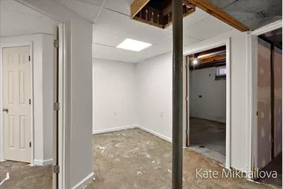 850 Upton Avenue, Springfield, MI 49037 - Photo 43