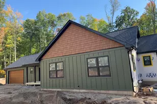 8410 E 98th St, Howard City, MI 49329 - Photo 5
