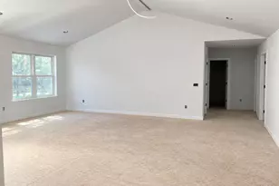 8410 E 98th St, Howard City, MI 49329 - Photo 11