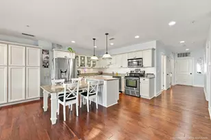 917 W Savidge St, Spring Lake, MI 49456 - Photo 9