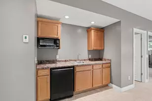 7665 Canyon Dr, Kalamazoo, MI 49009 - Photo 39