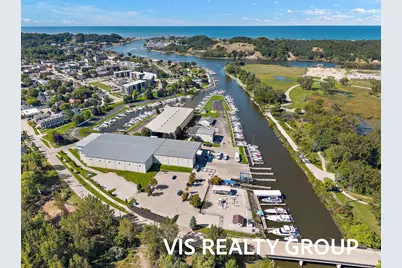 135 Wharfside #135, Grand Haven, MI 49417 - Photo 15