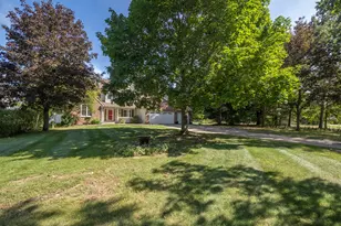 425 Walden Dr, Otsego, MI 49078 - Photo 3