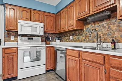308 Carey Mission Drive, Niles, MI 49120 - Photo 7