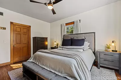 125 W Main Avenue, Zeeland, MI 49464 - Photo 21