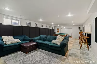 125 W Main Avenue, Zeeland, MI 49464 - Photo 47