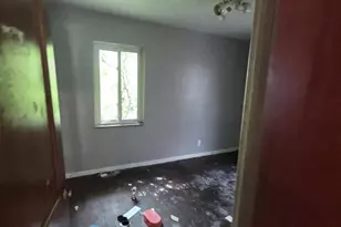 15018 Eastburn St, Detroit, MI 48205 - Photo 11