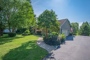 1335 N Silo Ridge Dr, Ann Arbor, MI 48108 - Photo 5