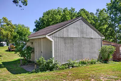 11737 W Carson City Road, Greenville, MI 48838 - Photo 17