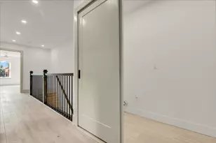 308 Mt Vernon St, Detroit, MI 48202 - Photo 27