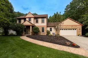 1621 Falcon Crest Dr NE, Grand Rapids, MI 49525 - Photo 1