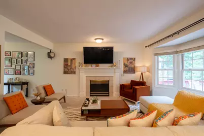 1621 Falcon Crest Drive NE, Grand Rapids, MI 49525 - Photo 11