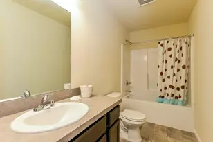 816 Crooks St, Belding, MI 48809 - Photo 9