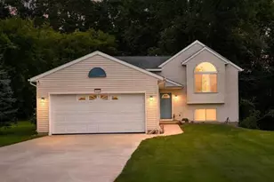 7015 Cedar Highlands Dr, Cedar Springs, MI 49319 - Photo 1