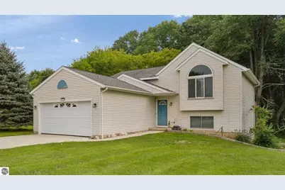 7015 Cedar Highlands Drive, Cedar Springs, MI 49319 - Photo 21