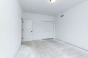 19342 Newburgh Rd, Livonia, MI 48152 - Photo 15