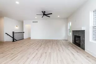 19342 Newburgh Rd, Livonia, MI 48152 - Photo 23