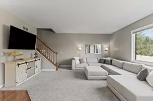 24323 Heatherwood Dr, South Lyon, MI 48178 - Photo 5