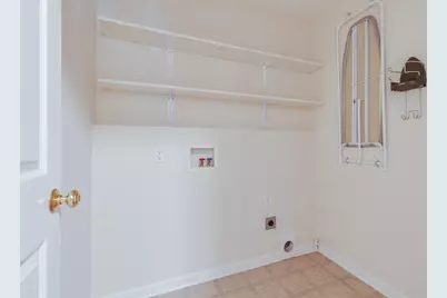 318 Barrington Circle, Lansing, MI 48917 - Photo 23