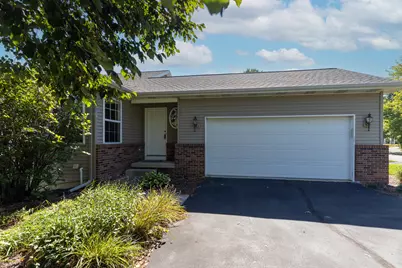 318 Barrington Circle, Lansing, MI 48917 - Photo 3