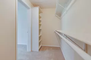 318 Barrington Cir, Lansing, MI 48917 - Photo 29