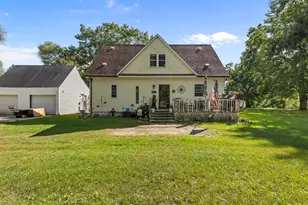 6054 E Almy Rd, Vestaburg, MI 48891 - Photo 1