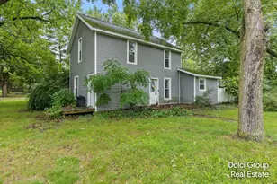 404 Pine St, Howard City, MI 49329 - Photo 1