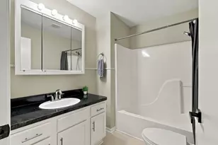 9634 Sawgrass Ct, Van Buren Township, MI 48111 - Photo 11