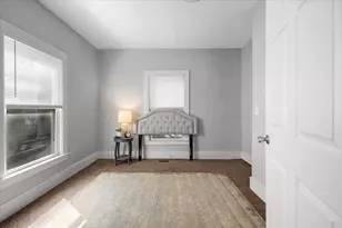 631 Paris Ave SE, Grand Rapids, MI 49503 - Photo 13