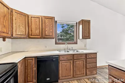 3114 Fox Fire Trail, Zeeland, MI 49464 - Photo 11