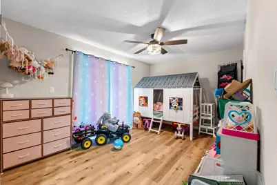 190 W Bacon Street, Hillsdale, MI 49242 - Photo 9