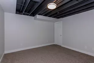 8161 Stadium Dr, Kalamazoo, MI 49009 - Photo 33