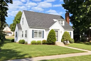 607 Woodlawn Ct, Hart, MI 49420 - Photo 1