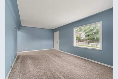 521 Hutchinson Street, Kalamazoo, MI 49008 - Photo 3