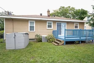 3134 Englehurst Ave SW, Wyoming, MI 49548 - Photo 7