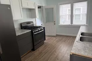 1420 Hamilton Ave NW, Grand Rapids, MI 49504 - Photo 11